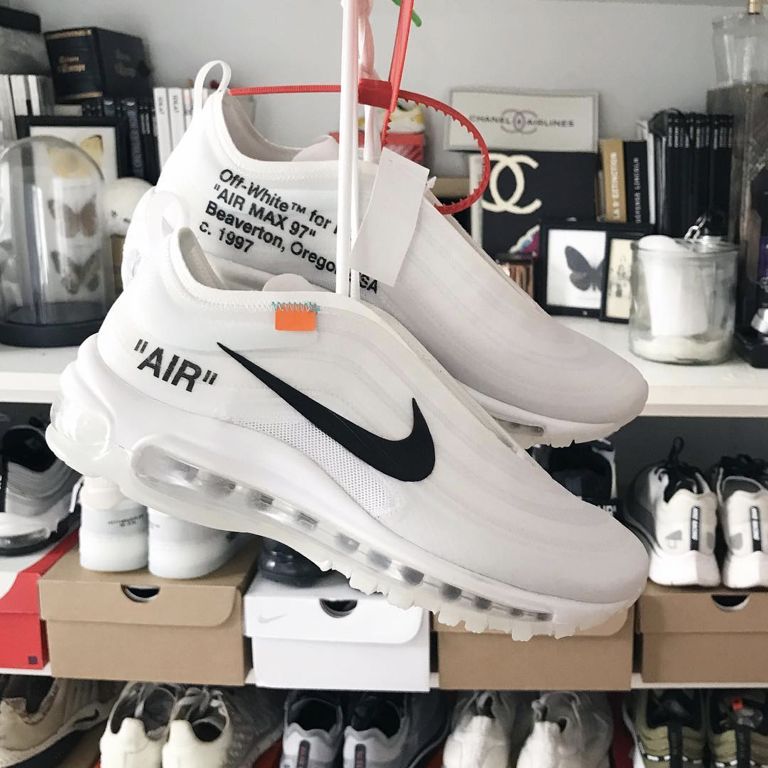 侃爷跟耐克合作鞋款,侃爷nike老爹鞋