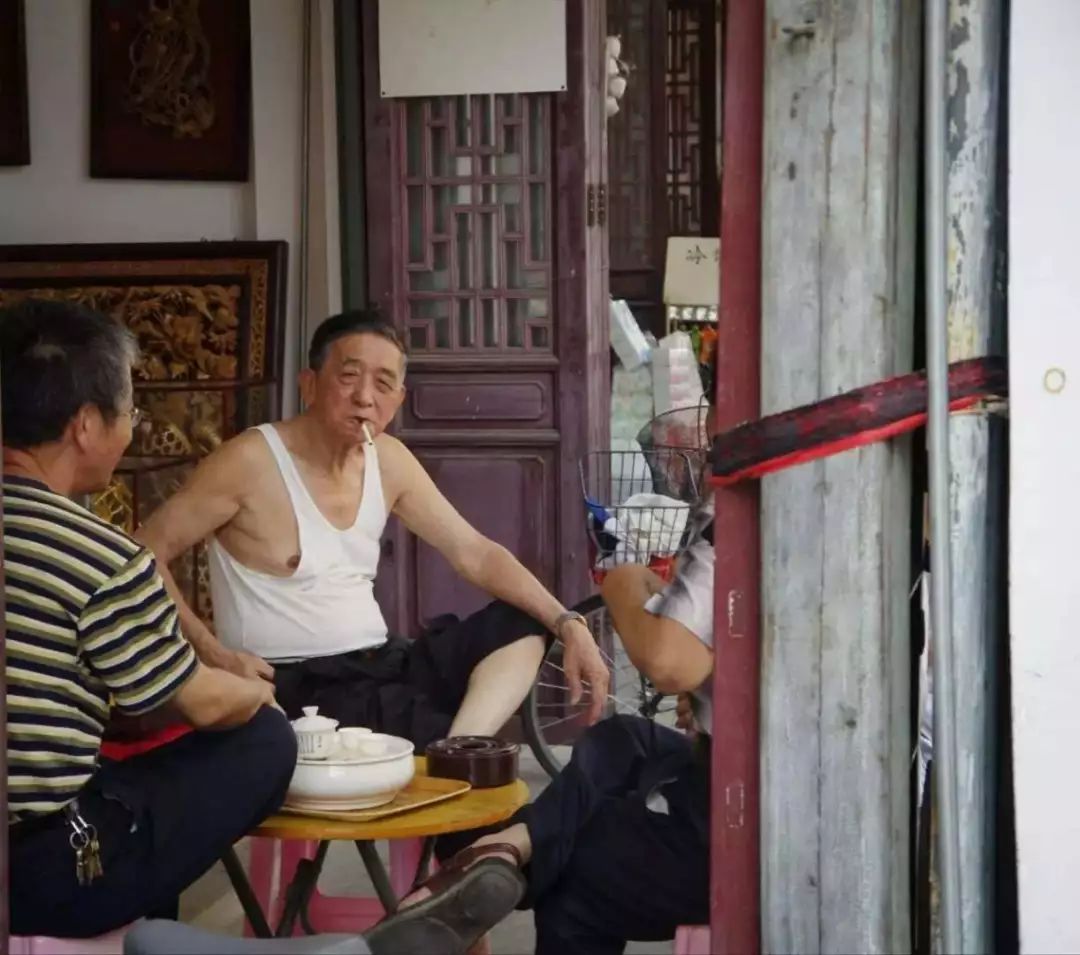 十里春风，不如一盏春茶