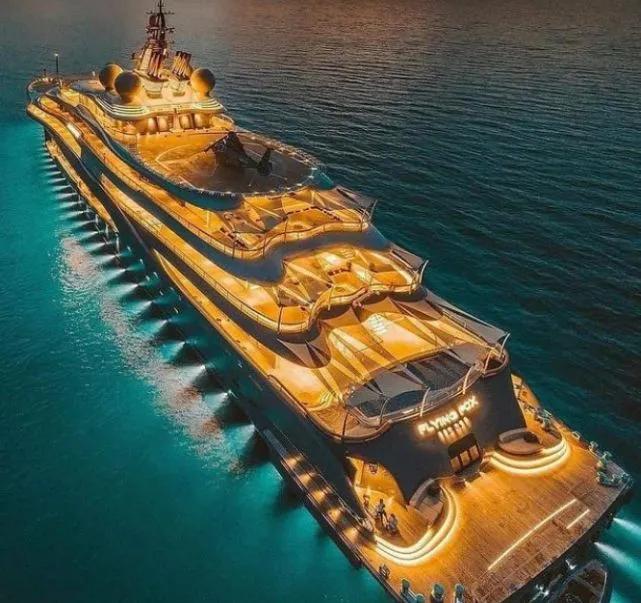 世界上最大的豪华游艇全景,世界最贵的小型豪华游艇