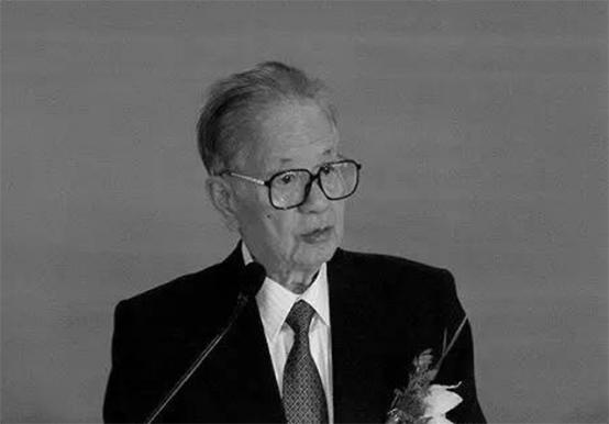 李肇星升任外交部长，*其琛钱**告诫：不要把官衔太当回事