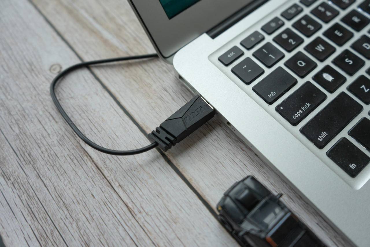 一线百元性价比高的鼠标测评,200元左右有什么好的鼠标