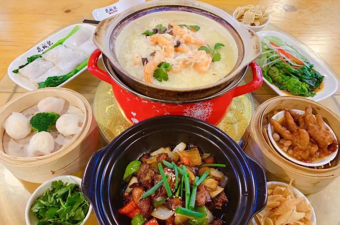 能看到钟楼的美食,看见钟楼的西安美食