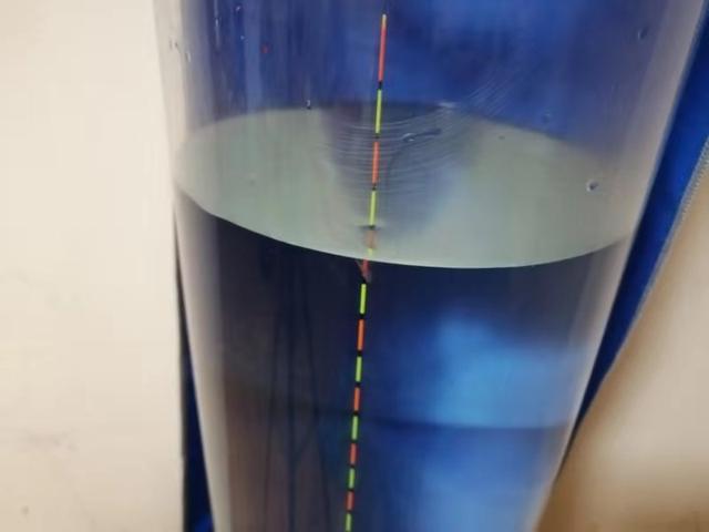 调好漂饵料压不下目是怎么回事,饵料比重太重怎么调节漂