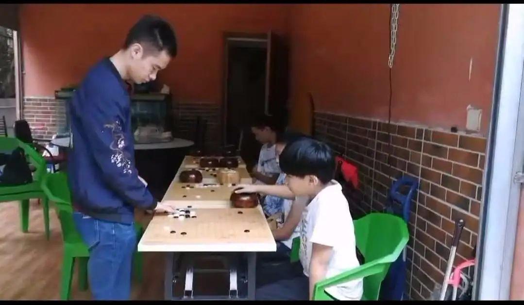 黑白问道棋坛新骄——四川围棋冲段精英刘海洋成长纪实