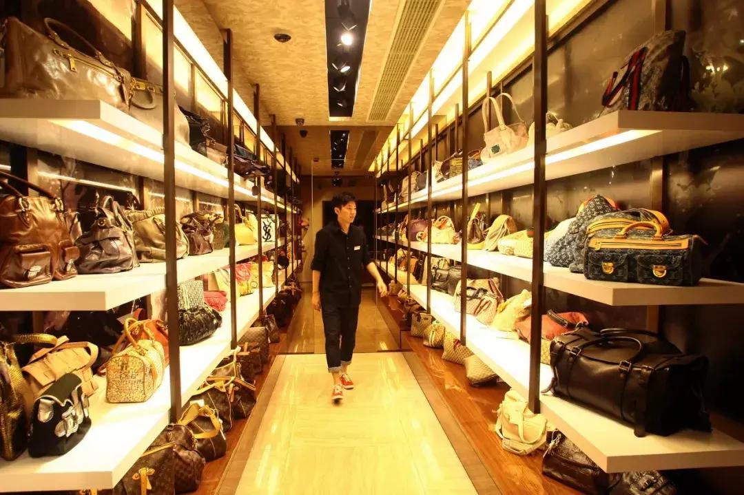 为什么中国人买走了全球1/3的奢侈品？