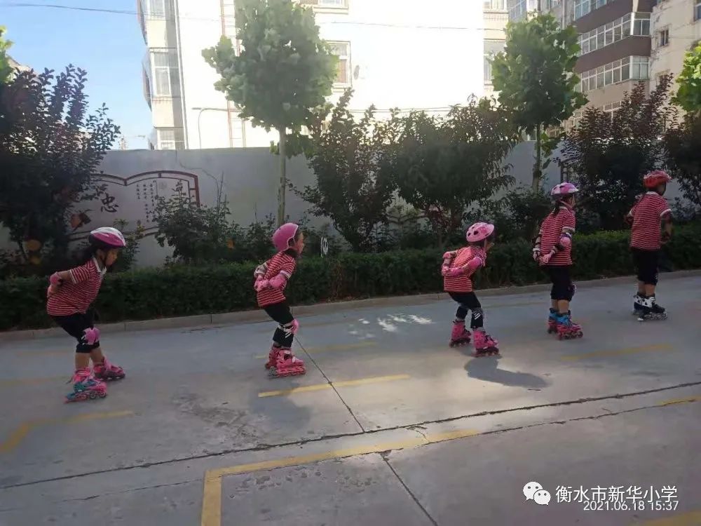 儿童学校兴趣小组,学校有三个兴趣小组共有学生180人