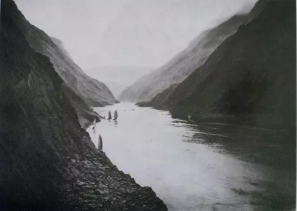 100年前中国风景建筑老照片,两亿多年前的景观