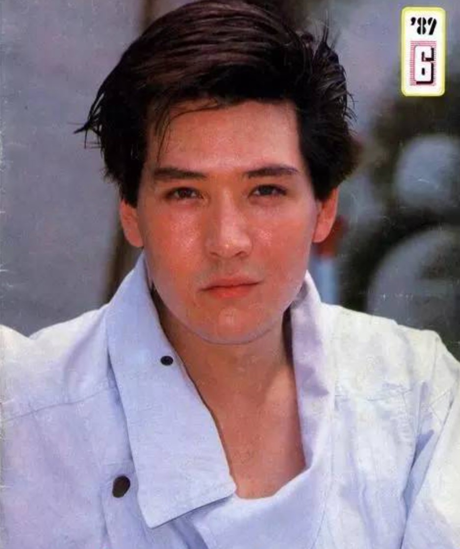 57岁费翔和母亲照片图文,费翔梦里的照片