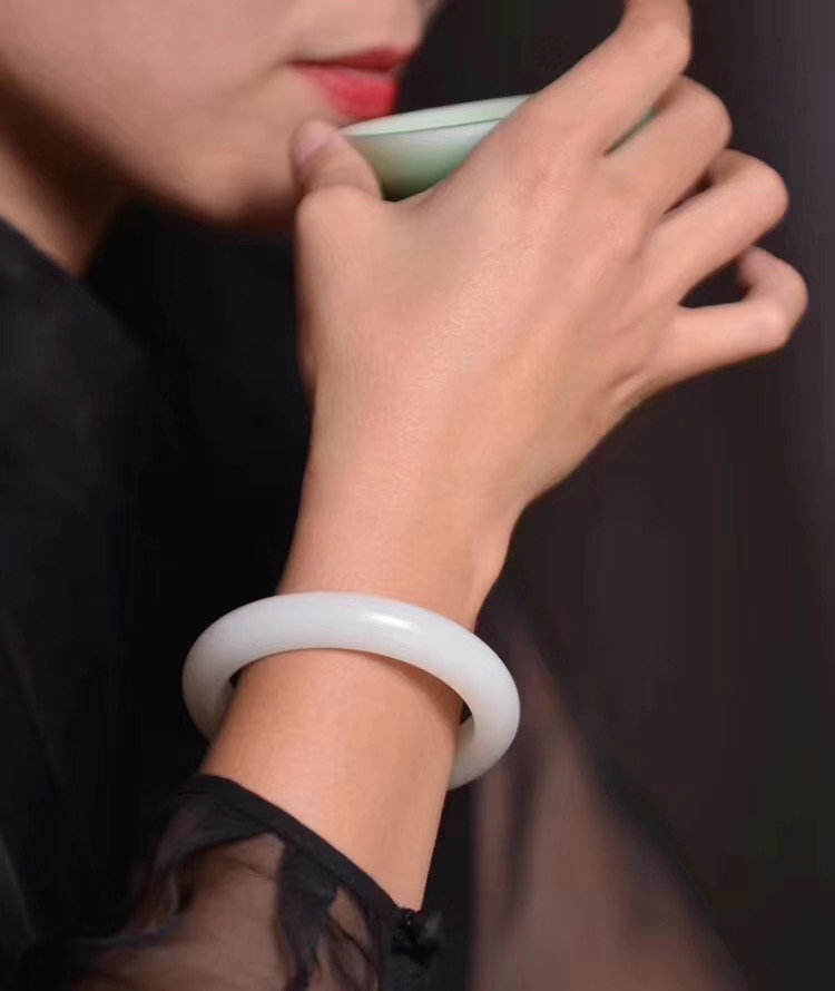 和田玉的功效和作用和禁忌,和田玉的功效与作用佩戴禁忌