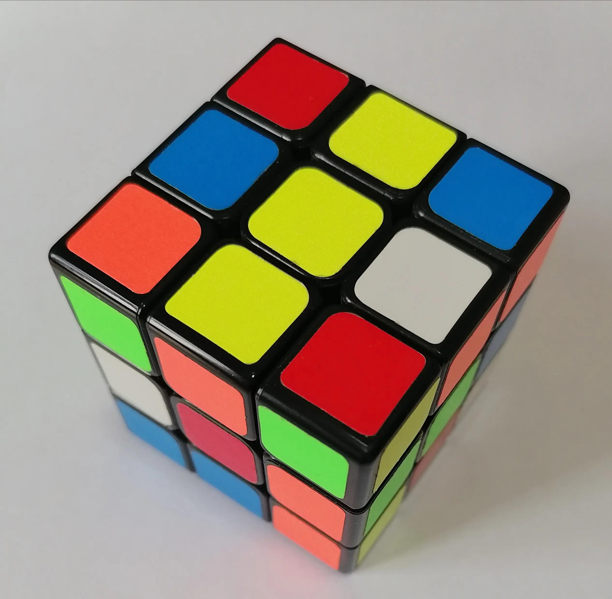 三阶魔方第一层复原最详细步骤,立方体魔方还原方法最简单