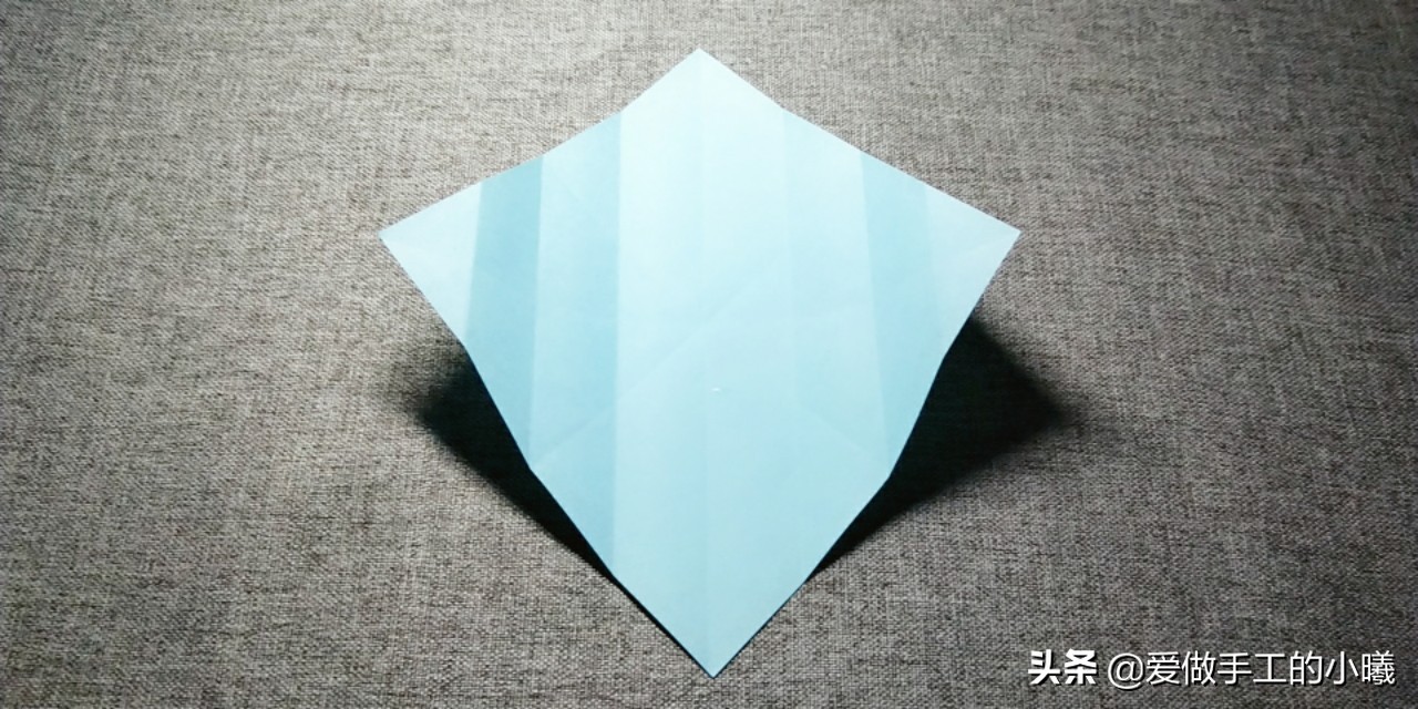 稻草鱼姐姐手工爱心收纳盒,爱心形的收纳盒带折叠盖子