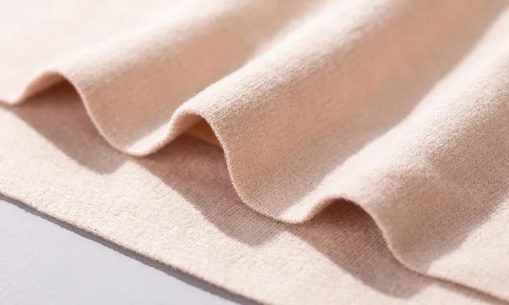 劳斯莱斯保暖上衣,劳斯莱斯羽绒服