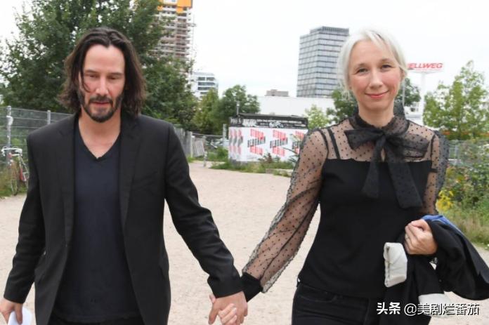 基努李维斯魅力,外国人评价基努里维斯