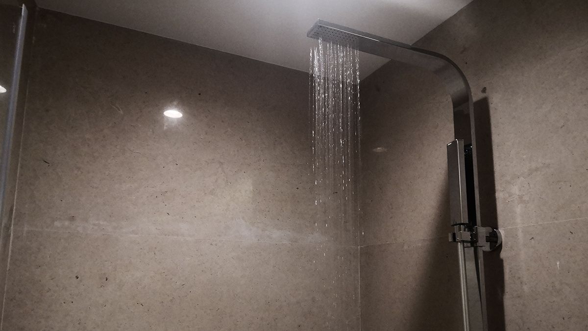 装了回水管为什么还是不能零冷水,回水管不用泵怎么做到秒出热水