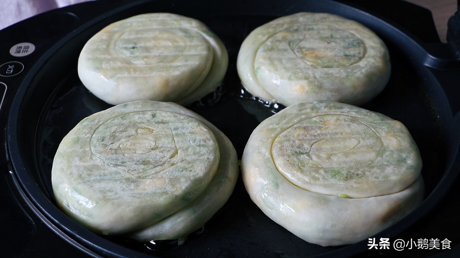 怎样做馅饼又薄又软,做馅饼的教程