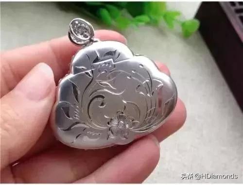 直播翡翠鉴别技巧有哪些,live直播基地卖的翡翠真假