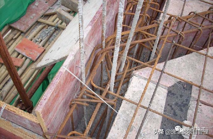 施工现场钢筋安装绑扎通病案例,钢筋质量通病基础知识培训讲义