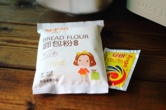 面包机一键做蛋糕,用面包机怎样能做出好吃的面包来