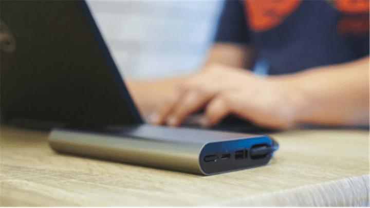 戴尔新xps13电脑上手快速体验,戴尔xps13是否值得买