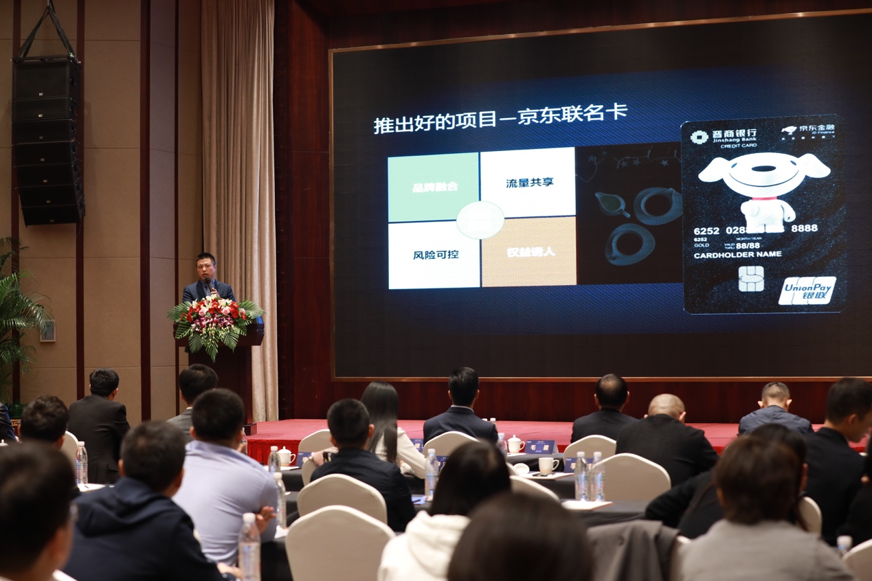 小白卡单卡,小白卡信用卡