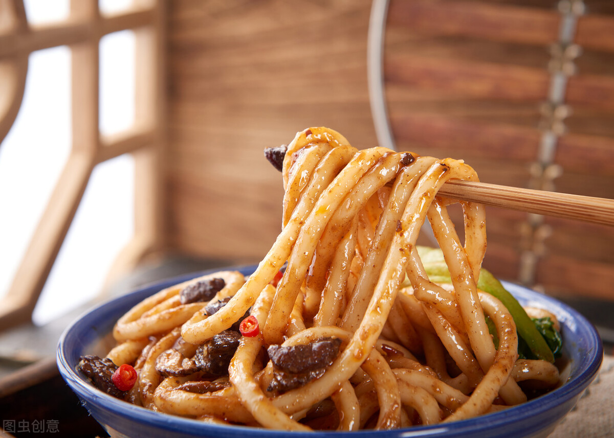 江西米粉好吃还是津市米粉好吃,江西米粉1.4跟1.6有啥区别