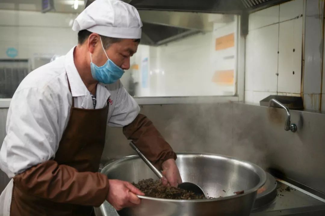 鍥犱负浼欓鑰屽嚭鍚嶇殑瀛︽牎,鍥犱负缇庨鐏殑瀛︽牎