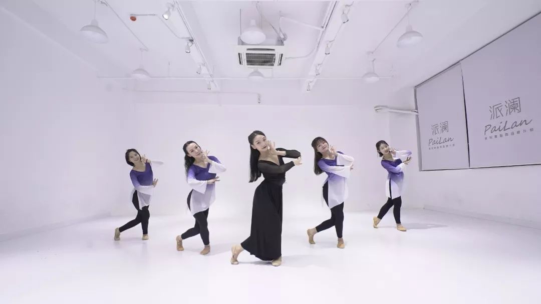 每天跳舞都是最开心的,每天跳舞的都是开心的人吗