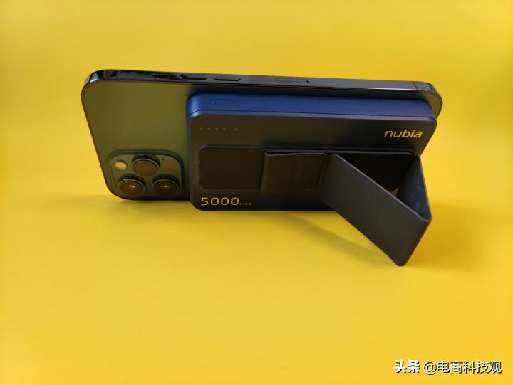 努比亚无线磁吸充电宝,努比亚磁吸无线充电宝