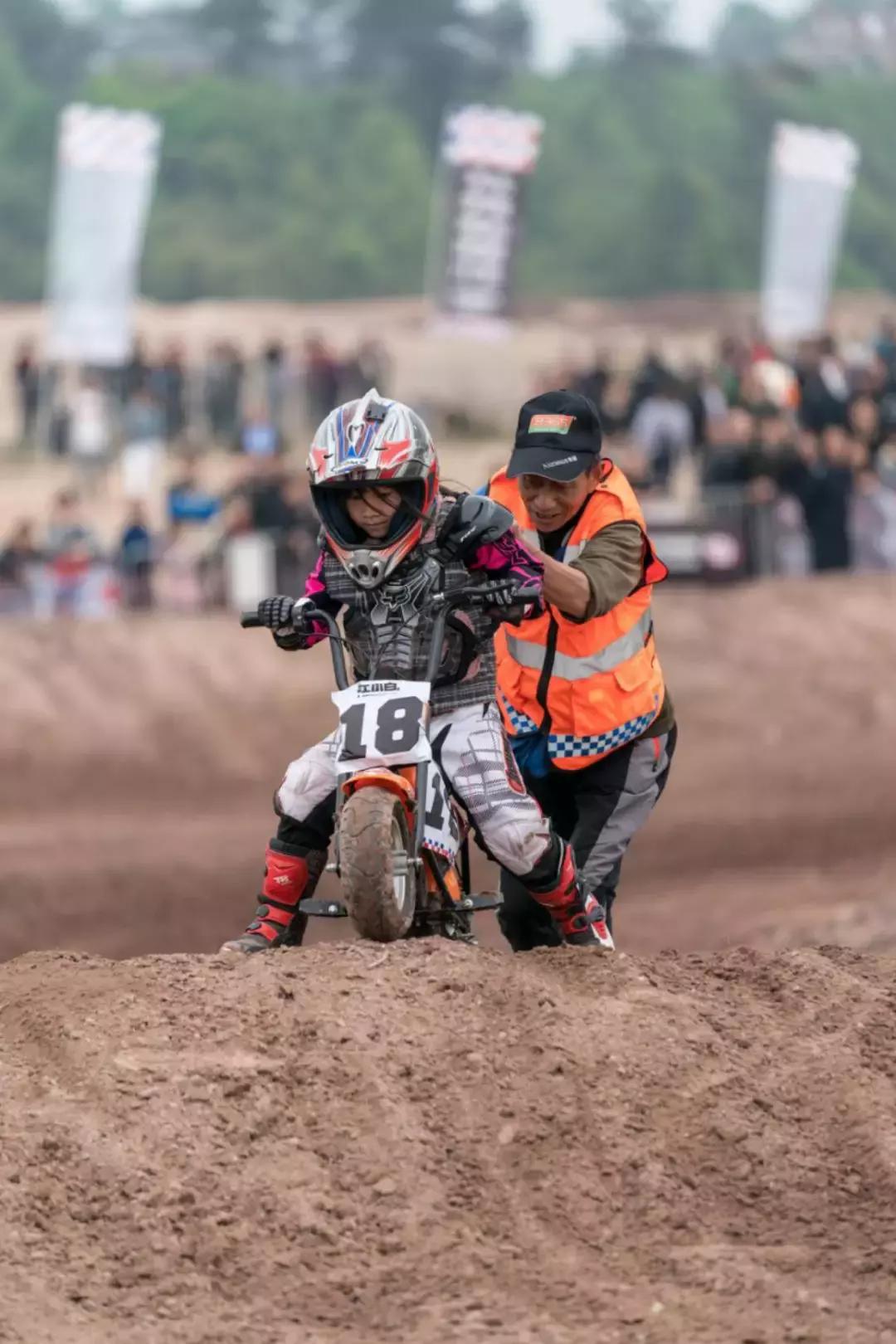 中国顶级越野摩托赛事,场面堪比kpl