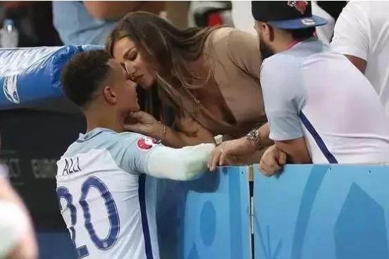 球星妻子卡戴珊,球星娇妻