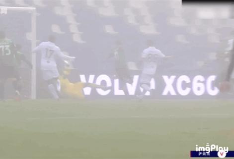 意甲亚平宁赛场高难动作蝎子摆尾重现江湖，够精彩吧？你看了么？