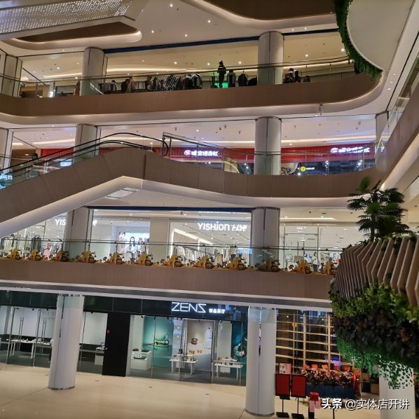 仅次于正佳广场，广州又一超大购物中心开业，有一点决定它的发展