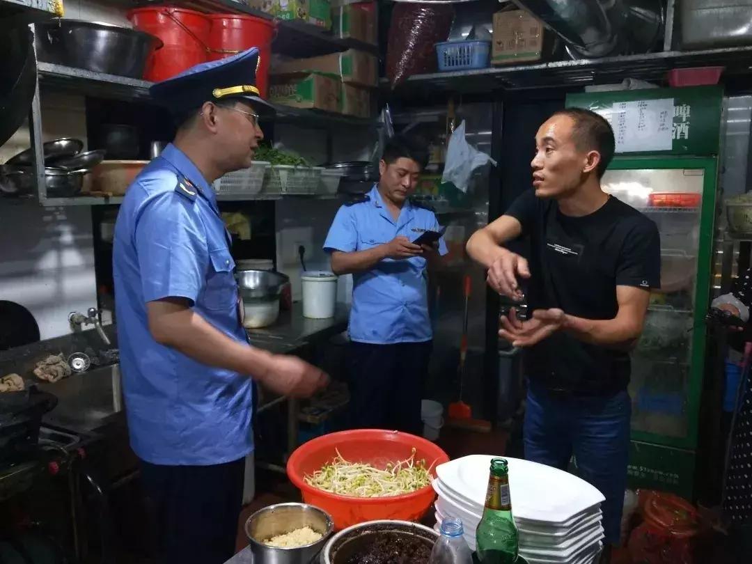 宁波步行街事件,宁波大街上发生的事