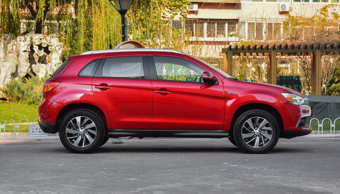 日系搭载2.5自吸爱信8at的suv,最亲民日系suv不足8万油耗仅4毛