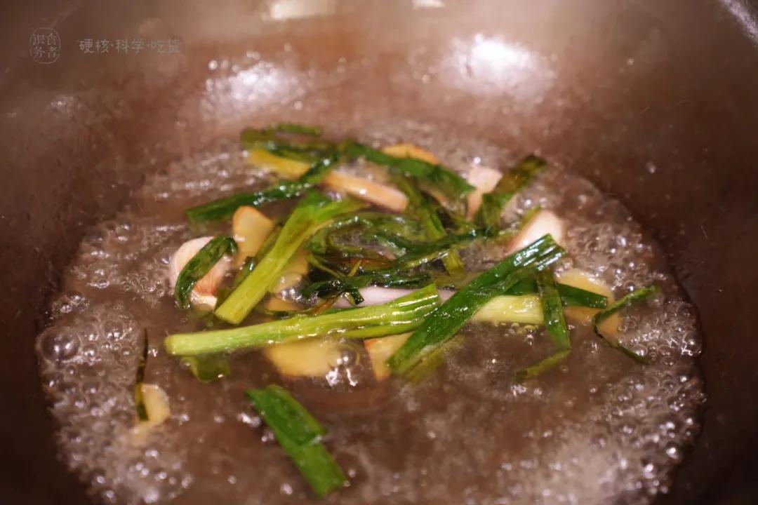 煲仔饭做的不成功是因为油不够吗,煲仔饭失败的做法