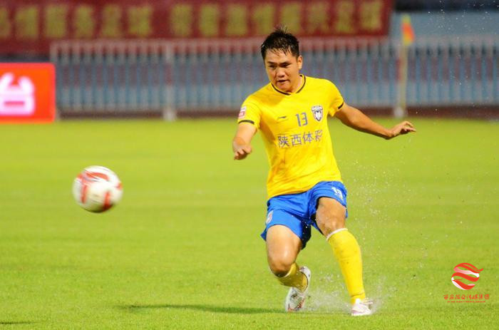2019陕西足球赛程表,回顾2018年足球捧杯时刻