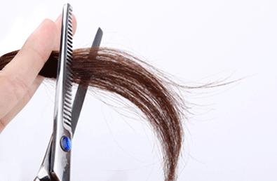 女子带危险品进站被拦,指甲油带上火车被处罚