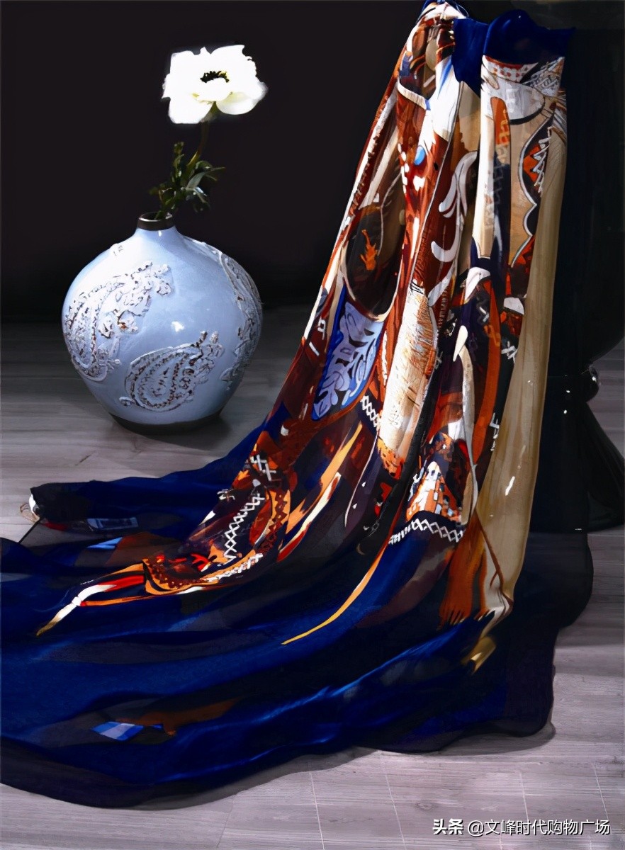 丝绸服装的特点是什么,丝绸面料的优点