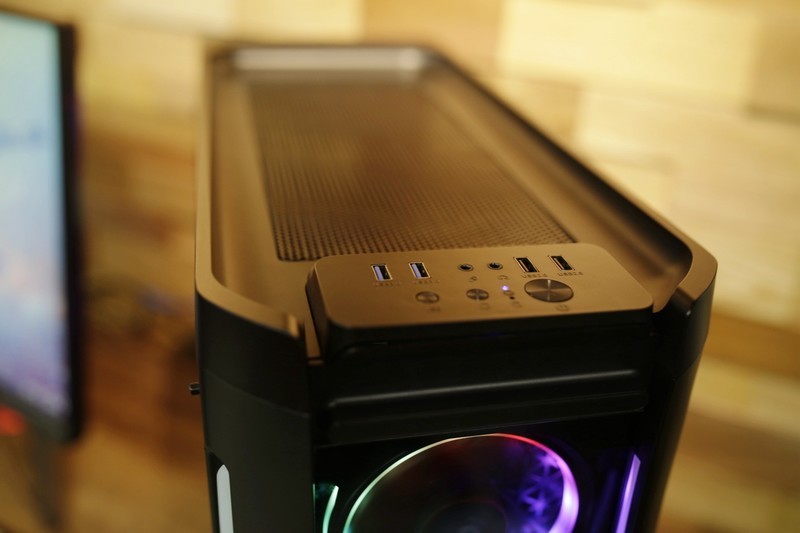 跑分64万烧包主机平推《战地5》全特效!