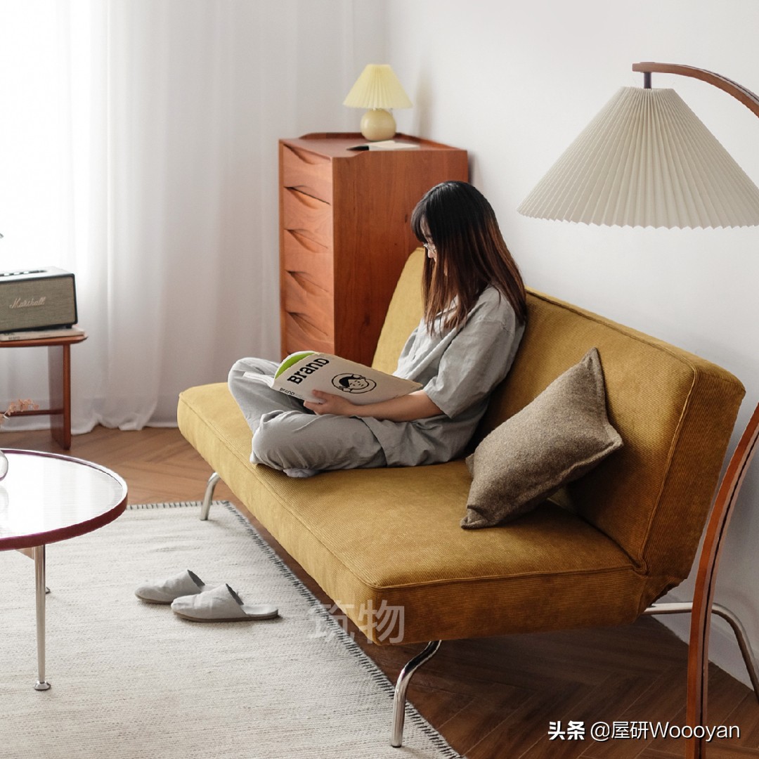 选沙发看颜色的皮子叫什么,选沙发不想踩坑记住这5点就够了