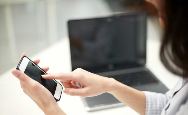 iphone充电一直都是一格电,iphone用一百个充电器充电