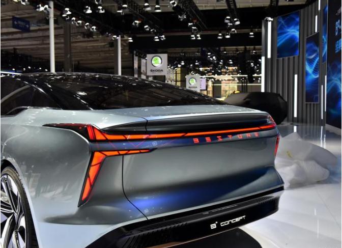 光影哲学设计图说一汽奔腾全新概念车