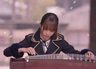 古筝弹奏杂音问题,古筝的音准和技巧