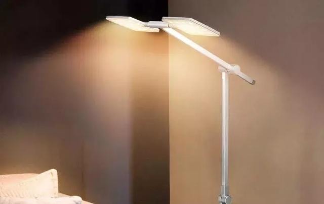 又好看又护眼的台灯,最接近太阳光的台灯才是好台灯啊