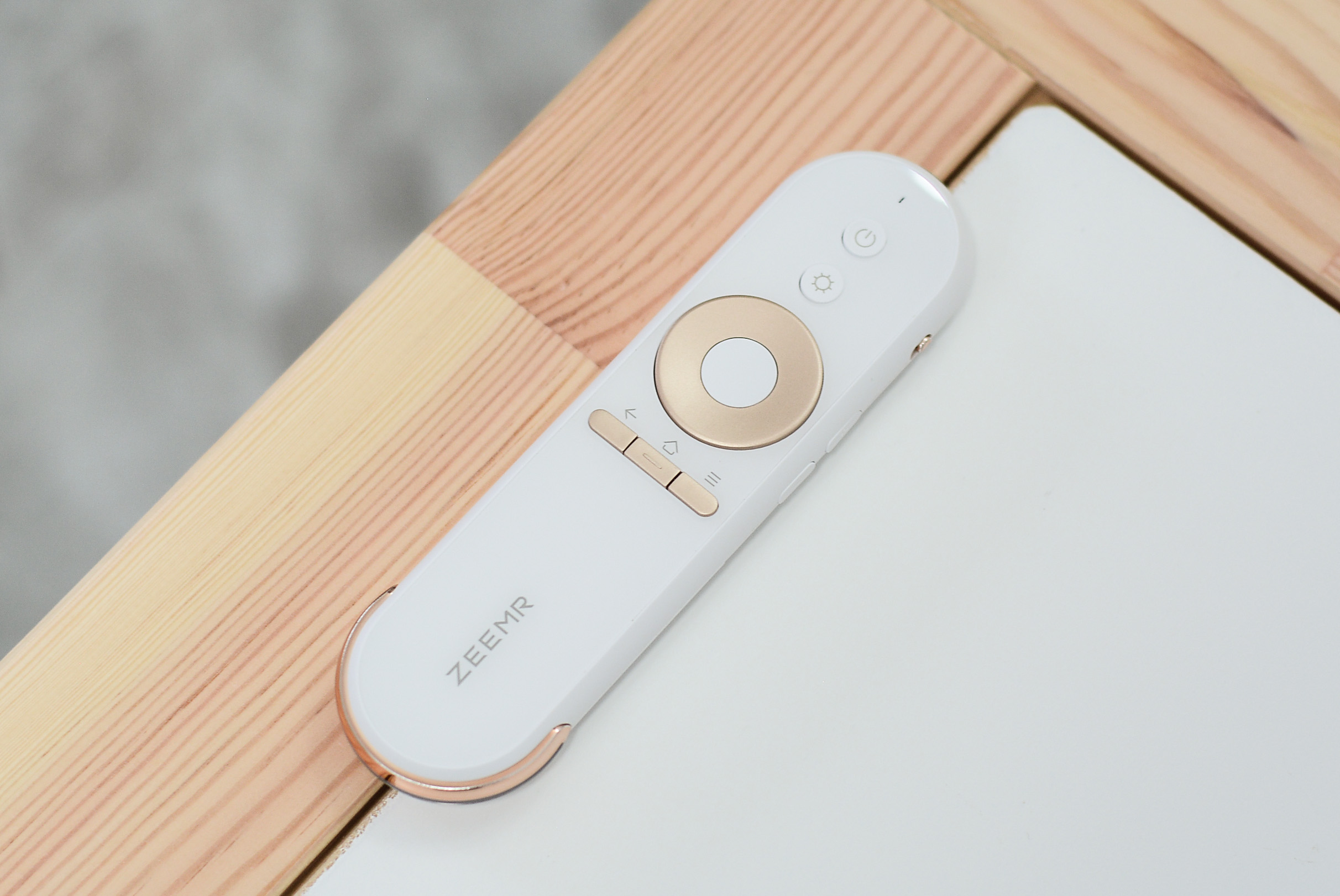 真1080P,一款有创意且用心的投影,知麻影院电视DIVAPRO评测