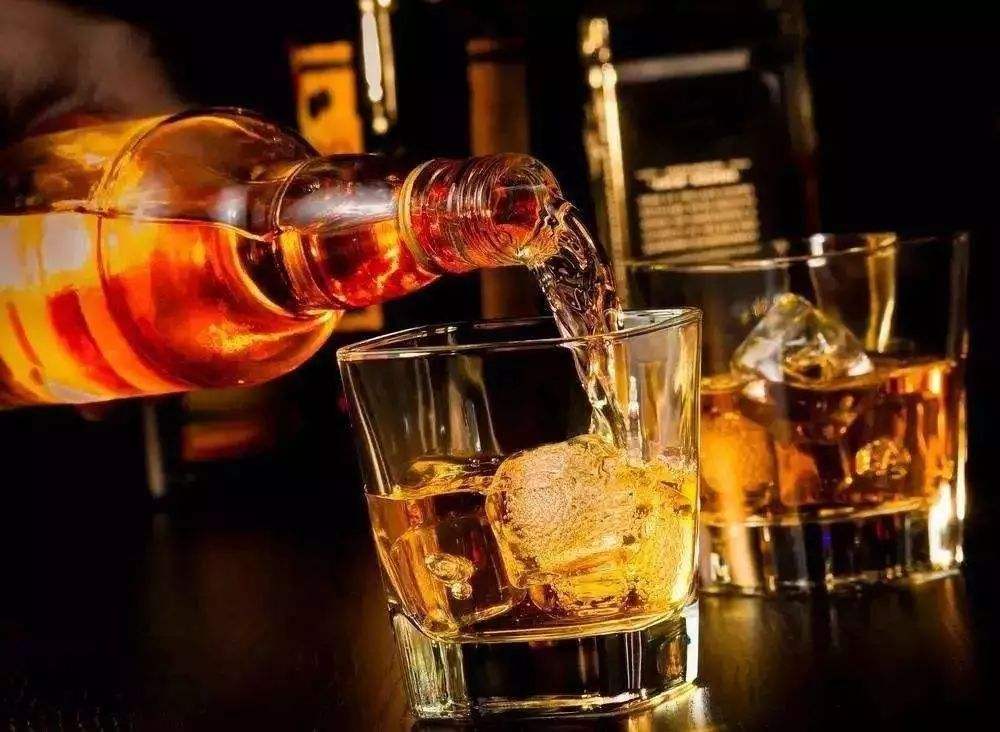 好喝价格不贵的洋酒,100元内公认十款性价比高的洋酒
