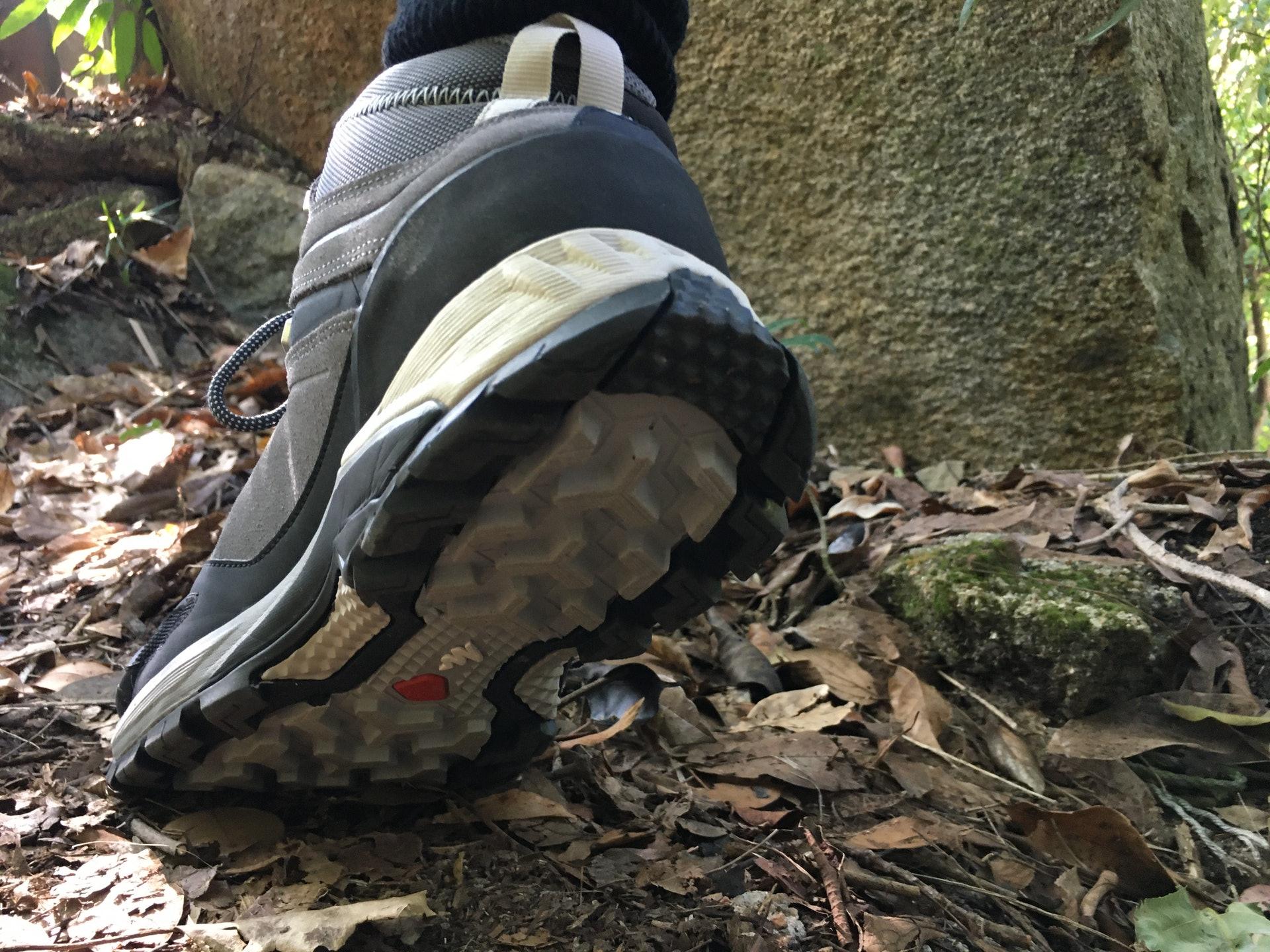 迪卡侬登山徒步值得买的,迪卡侬登山鞋值不值得买