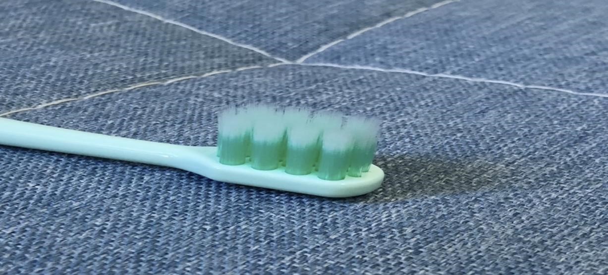 usmile电动牙刷和小米电动牙刷,电动牙刷好用还是手动牙刷效果好