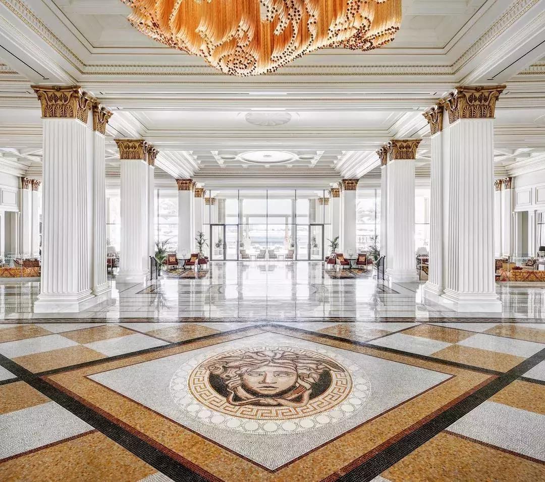 当LVMH、Fendi开始造酒店，安缦都要敬三分