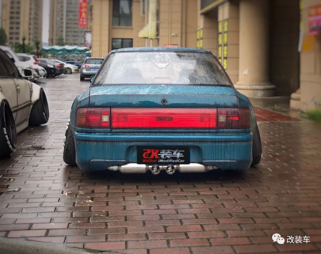 六代马自达323,第六代马自达323